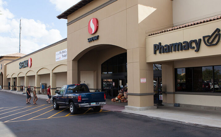 Pictures of Retail property located at 4025 E Chandler Blvd, Phoenix, AZ 85048 for lease - image #1
