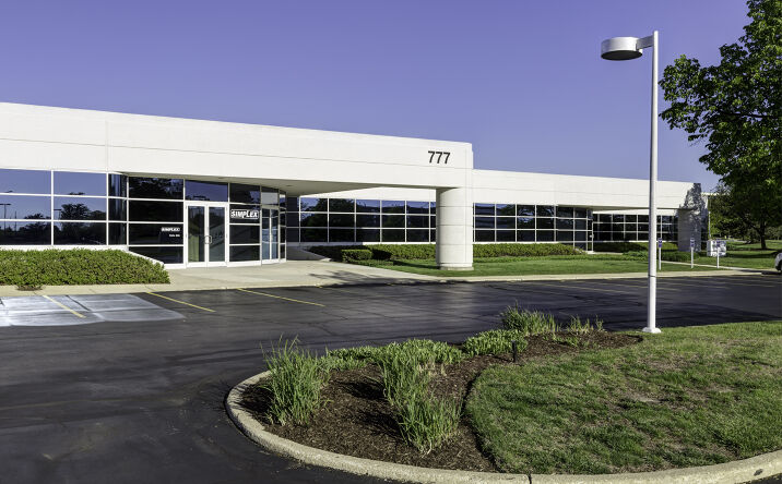 Pictures of Office property located at 777 Oakmont Ln, Westmont, IL 60559 for lease - image #1
