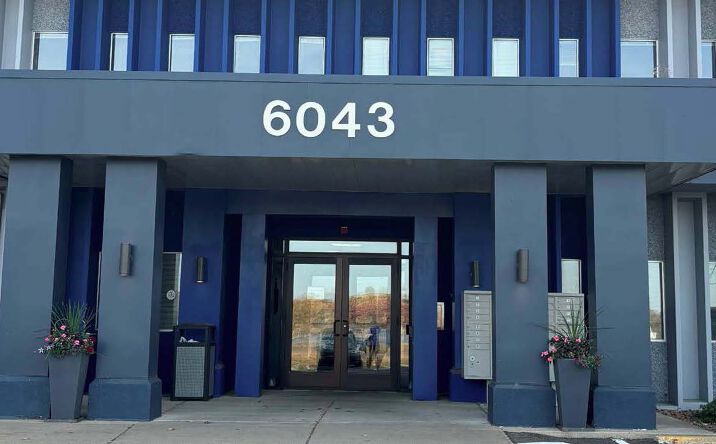 Pictures of Office property located at 6043 Hudson Rd, Saint Paul, MN 55125 for lease - image #1