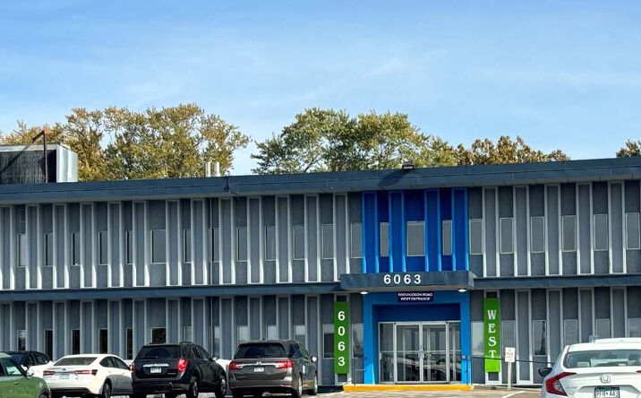 Pictures of Office property located at 6063 Hudson Rd, Woodbury, MN 55125 for lease - image #1