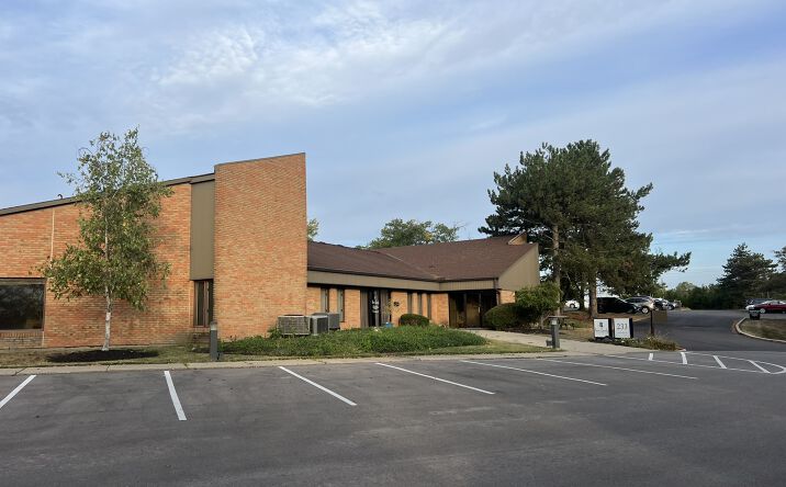 Pictures of Office property located at 230 Thomas More Pkwy, Crestview Hills, KY 41017 for lease - image #1