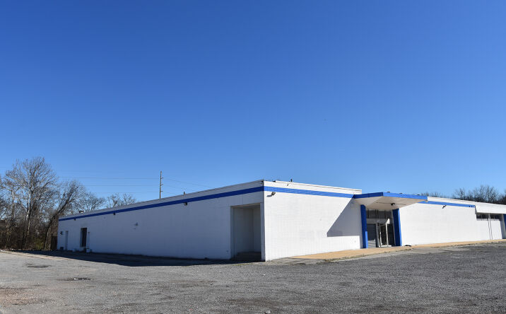 Pictures of Industrial property located at 2401 Carraway Blvd, Birmingham, AL 35234 for lease - image #1
