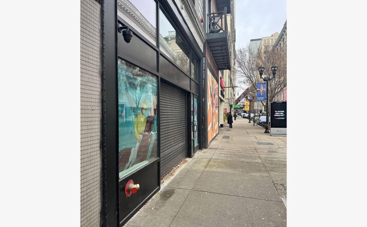 Pictures of Retail property located at 540 S 4th St, Louisville, KY 40202 for lease - image #1