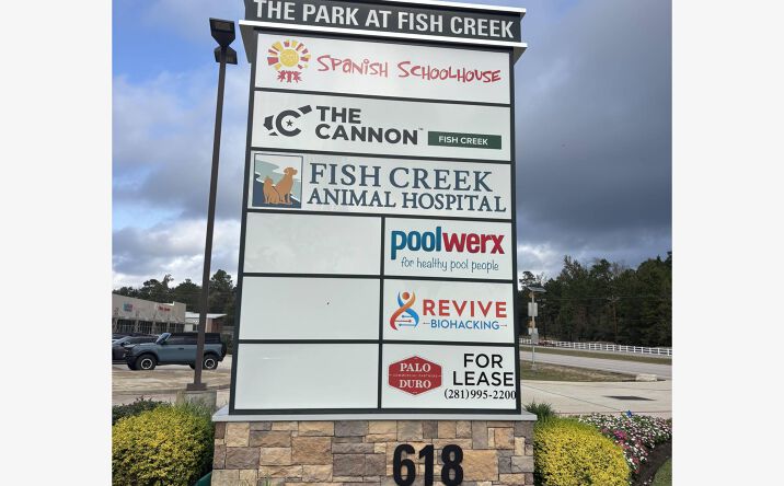 Pictures of Retail, Office property located at 618 Fish Creek Thoroughfare, Montgomery, TX 77316 for lease - image #1