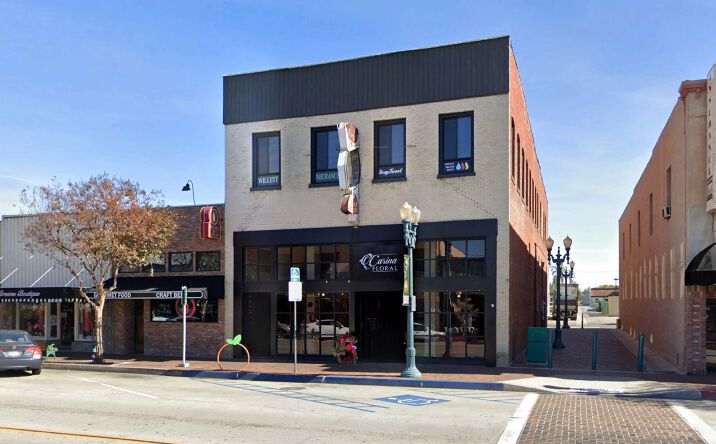 Pictures of Office property located at 128 N Citrus Ave, Covina, CA 91723 for lease - image #1
