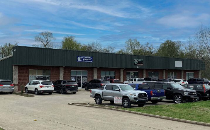 Pictures of Retail property located at 2509 Cayer Lane, Columbia, TN 38401 for lease - image #1