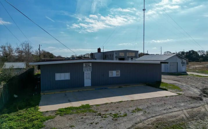 Pictures of Industrial property located at 3615 Kingston Rd, New Iberia, LA 70560 for lease - image #1