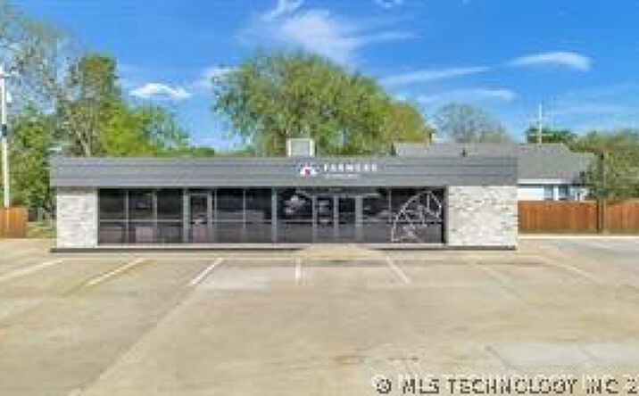 Pictures of Office property located at 201 N Wood Drive, Okmulgee, OK 74447 for lease - image #1