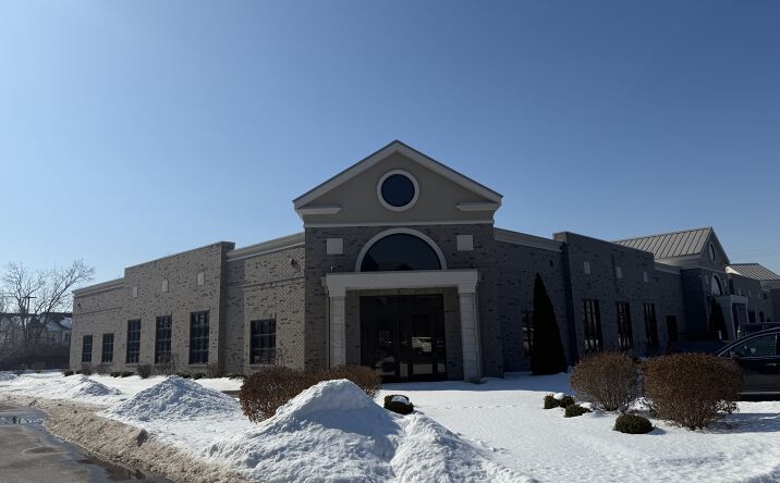 Pictures of Office property located at 8590 Yankee St, Dayton, OH 45458 for lease - image #1