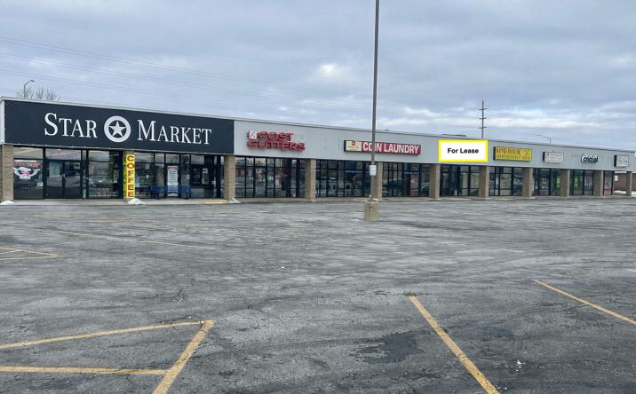 Pictures of Retail property located at 1931 N Shawano St, New London, WI 54961 for lease - image #1