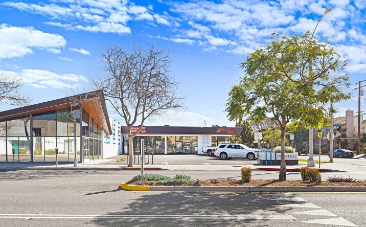 Pictures of Retail property located at 1308 Pico Blvd, Santa Monica, CA 90405 for lease - image #1