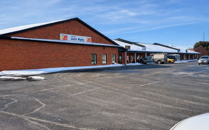 Pictures of Retail, Office, Restaurant property located at 1142 N Wooster Ave, Strasburg, OH 44680 for lease - image #1