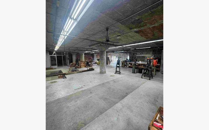 Pictures of Retail, Office, Restaurant property located at 217 N Liberty St, Harrisonburg, VA 22802 for lease - image #1