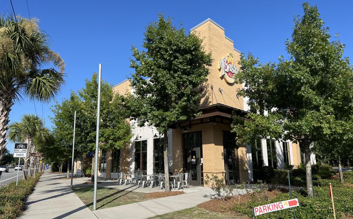 Pictures of Retail property located at 835 Coleman Boulevard # 100, Mount Pleasant, SC 29464 for lease - image #1