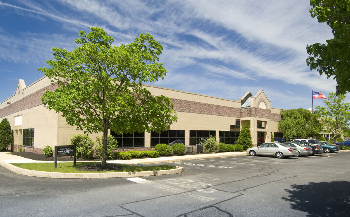 Pictures of Office property located at 1809 Olde Homestead Ln, Lancaster, PA 17601 for lease - image #1