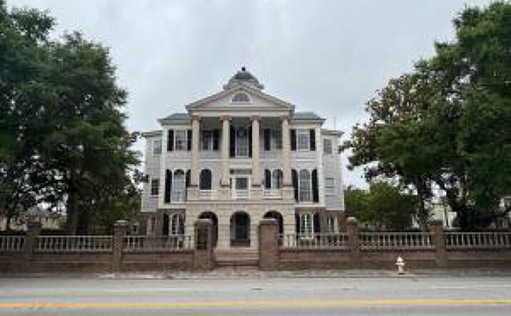 Pictures of Office property located at 635 E Bay St, Charleston, SC 29403 for lease - image #1