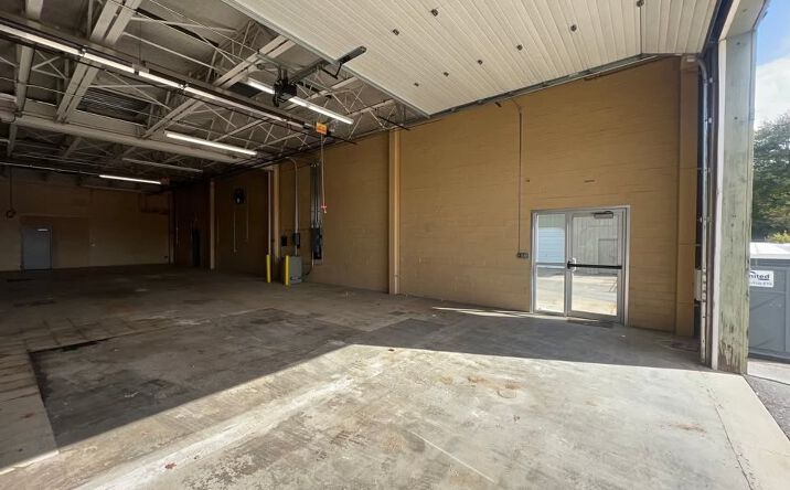 Pictures of Industrial, Special Purpose property located at 70 Pembroke Rd, Concord, NH 03301 for lease - image #1