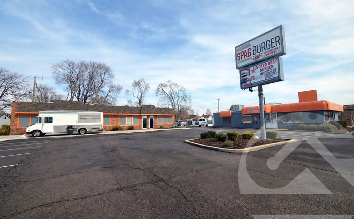 Pictures of Retail, Office, Restaurant property located at 17265-17275 E 9 Mile Rd, Eastpointe, MI 48021 for lease - image #1