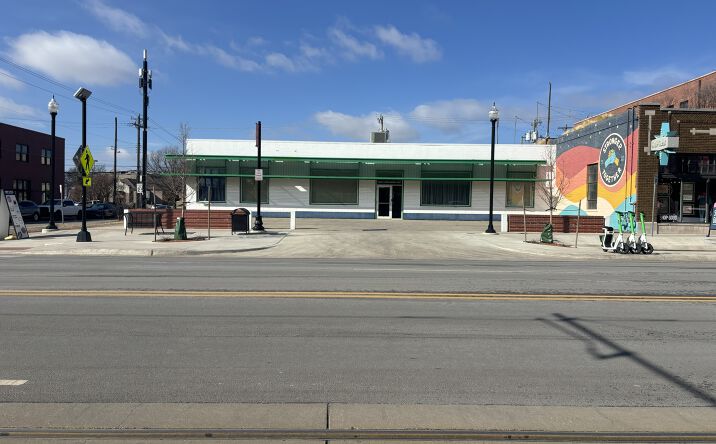 Pictures of Office, Retail property located at 1001 N Broadway Ave, Oklahoma City, OK 73102 for lease - image #1