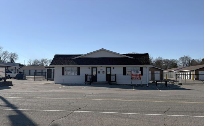 Pictures of Office property located at 1003 N Saginaw St, Durand, MI 48429 for lease - image #1