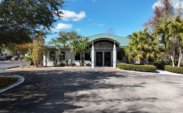 Pictures of Office property located at 13379 McGregor Blvd, Fort Myers, FL 33919 for lease - image #1