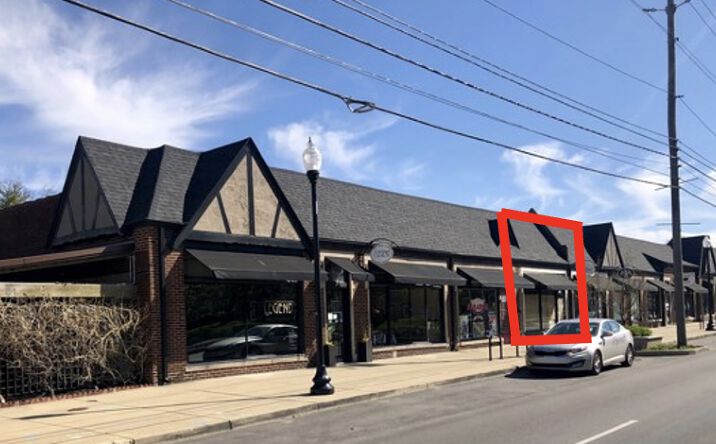 Pictures of Retail property located at 5620 E Washington St, Indianapolis, IN 46219 for lease - image #1