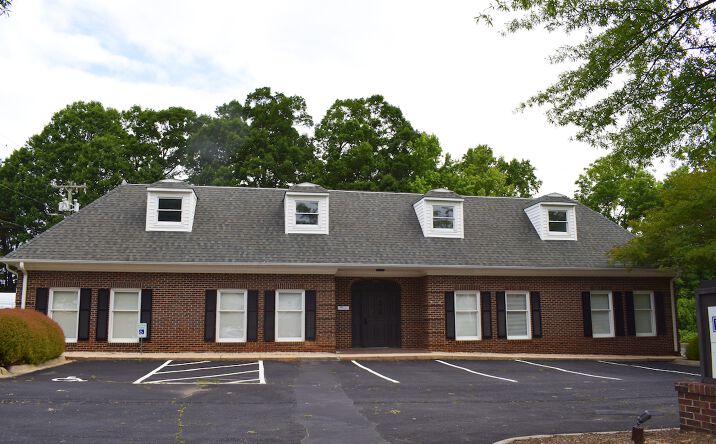 Pictures of Office property located at 508 Arbor Hill Rd, Kernersville, NC 27284 for lease - image #1