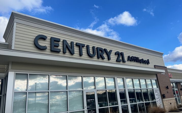 Pictures of Retail, Office property located at 2420 WI-138, Stoughton, WI 53589 for lease - image #1
