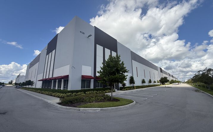Pictures of Industrial property located at 4120 W 104th St, Hialeah, FL 33018 for lease - image #1