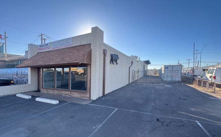Pictures of Retail, Industrial property located at 1519 N Pinal Ave, Casa Grande, AZ 85122 for lease - image #1