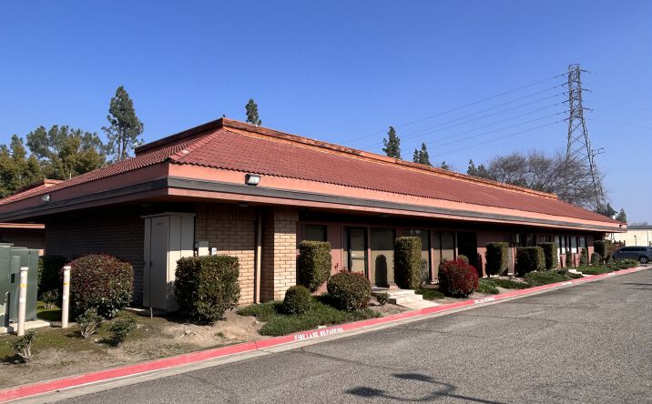 Pictures of Office property located at 6700 N First St, Fresno, CA 93710 for lease - image #1