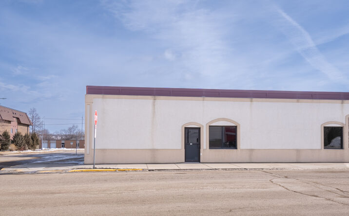 Pictures of Office property located at 146 2nd Ave NE, Valley City, ND 58072 for lease - image #1