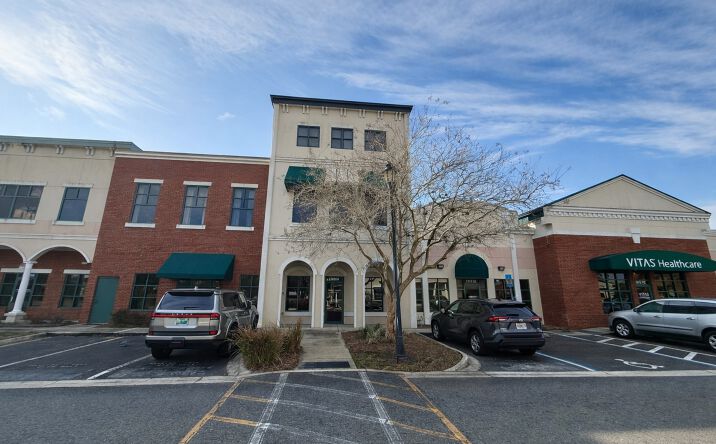 Pictures of Office, Retail property located at 960194 Gateway Blvd, Fernandina Beach, FL 32034 for lease - image #1
