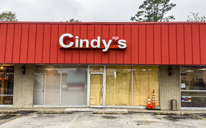 Pictures of Retail property located at 949 N Main, Vidor, TX 77662 for lease - image #1