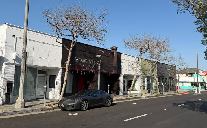Pictures of Retail, Office property located at 2815 Pico Blvd, Santa Monica, CA 90405 for lease - image #1