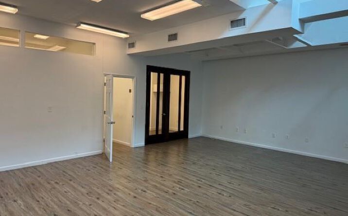 Pictures of Office property located at 3272 Steinway Street B-02, New York, NY 11103 for lease - image #1