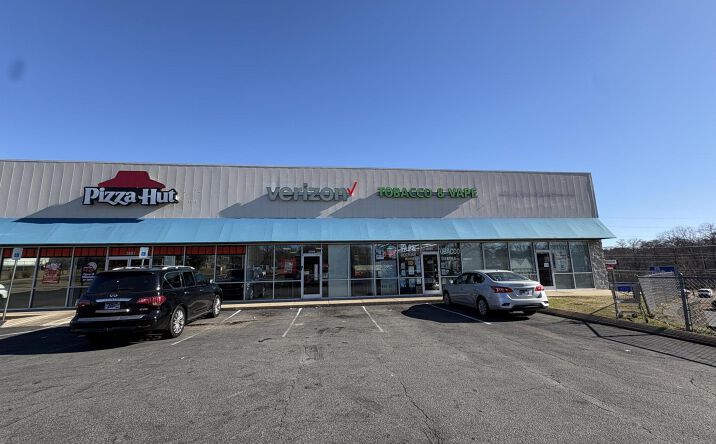 Pictures of Retail property located at 2103 S Highland Avenue, Jackson, TN 38301 for lease - image #1