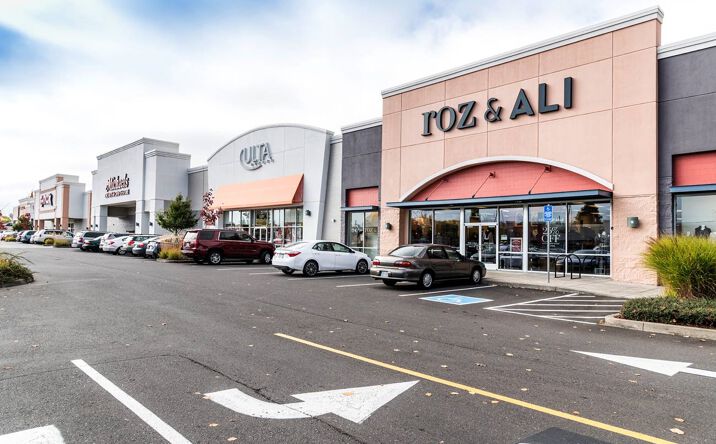 Pictures of Retail property located at 1550-1580 NW 9th St, Corvallis, OR 97330 for lease - image #1