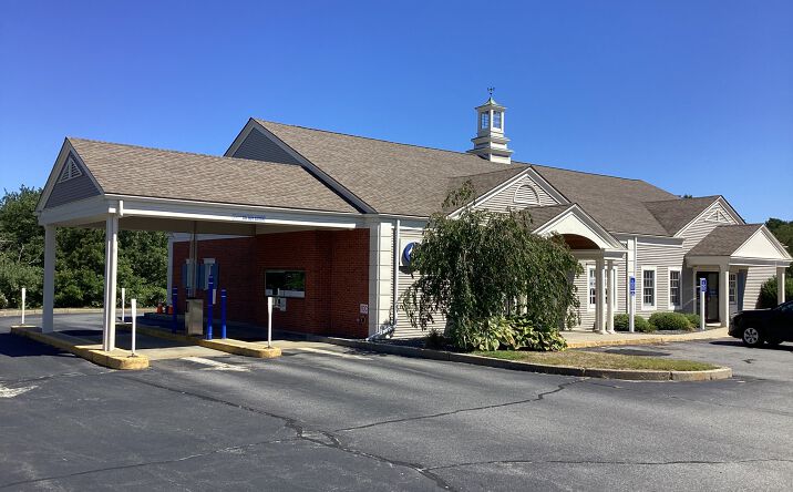 Pictures of Retail, Office property located at 71 Carver Rd, Plymouth, MA 02360 for lease - image #1