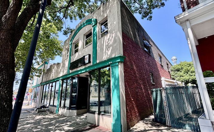 Pictures of Restaurant property located at 901 Brunswick Ave, Trenton, NJ 08638 for lease - image #1