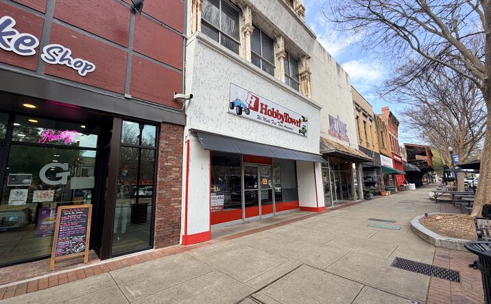 Pictures of Retail property located at 1029 Broadway, Columbus, GA 31901 for lease - image #1