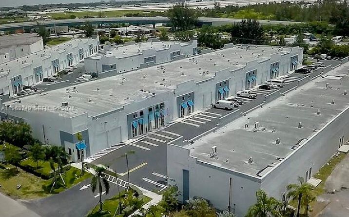 Pictures of Industrial, Office property located at 2365 NW 70th Ave # C24, Miami, FL 33122 for lease - image #1