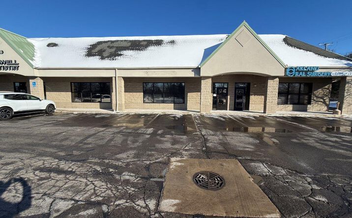 Pictures of Office, Retail property located at 22180 Pontiac Trail, South Lyon, MI 48178 for lease - image #1