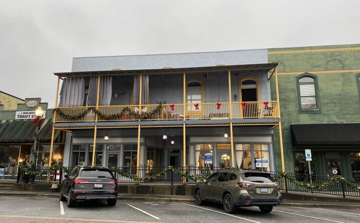 Pictures of Retail, Office property located at 829 S Railroad Ave, Opelika, AL 36801 for lease - image #1
