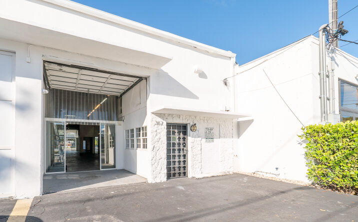 Pictures of Retail property located at 367 NE 61st St, Miami, FL 33137 for lease - image #1