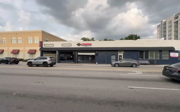 Pictures of Restaurant, Retail, Office property located at 6215 NW 7th Ave, Miami, FL 33150 for lease - image #1