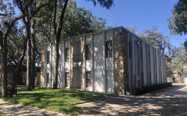 Pictures of Office property located at 826 N John St, Orlando, FL 32808 for lease - image #1