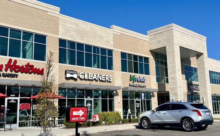 Pictures of Retail, Office, Restaurant property located at 3784 S Rochester Rd, Rochester Hills, MI 48307 for lease - image #1