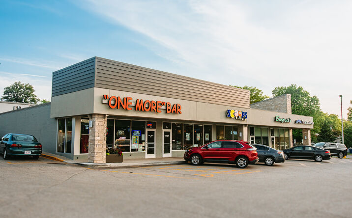 Pictures of Retail, Restaurant property located at 830 N 70th St, Lincoln NE, Lincoln, NE 68505 for lease - image #1