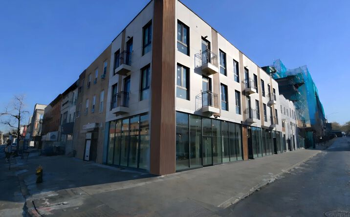 Pictures of Retail property located at 707 5th Ave, Brooklyn, NY 11215 for lease - image #1
